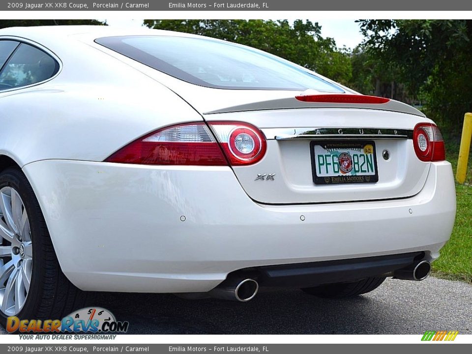 2009 Jaguar XK XK8 Coupe Porcelain / Caramel Photo #8