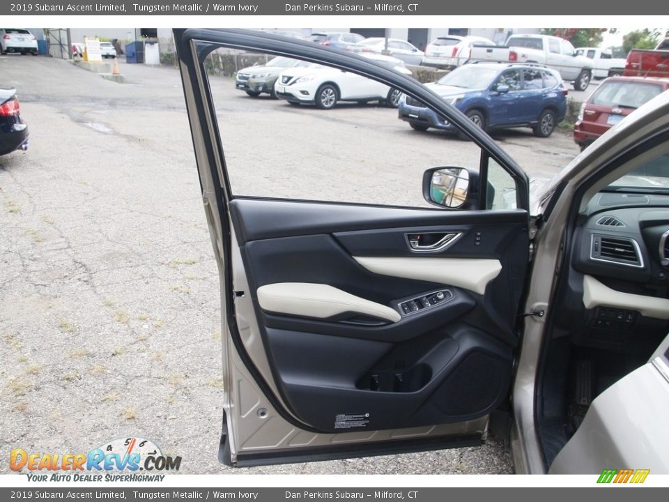 2019 Subaru Ascent Limited Tungsten Metallic / Warm Ivory Photo #9