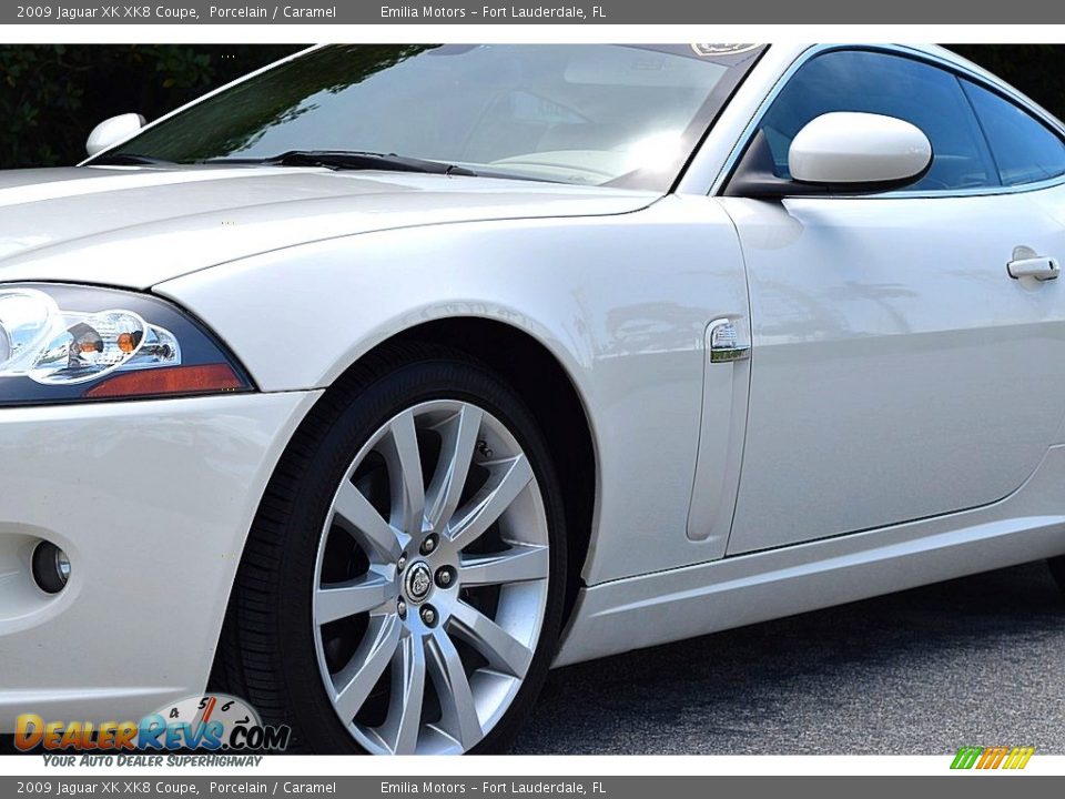 2009 Jaguar XK XK8 Coupe Porcelain / Caramel Photo #15