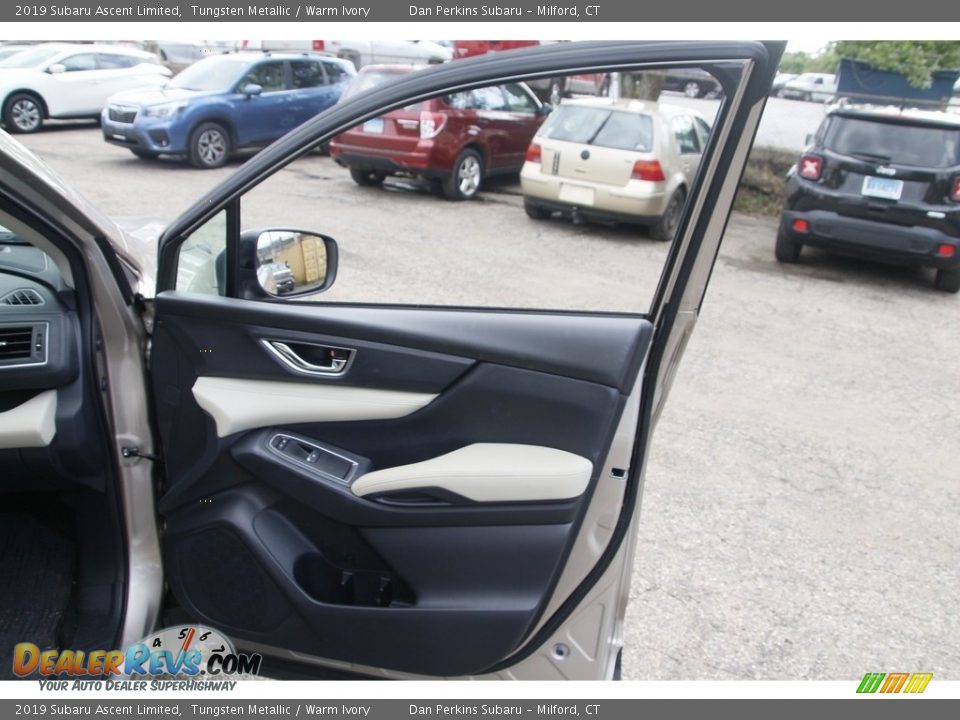 2019 Subaru Ascent Limited Tungsten Metallic / Warm Ivory Photo #16