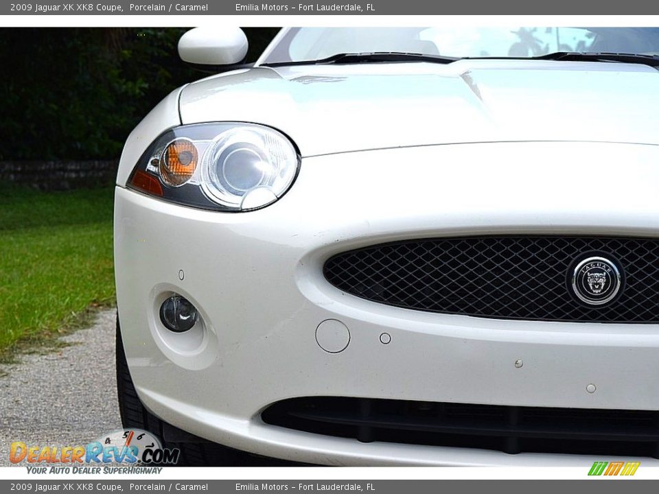 2009 Jaguar XK XK8 Coupe Porcelain / Caramel Photo #18