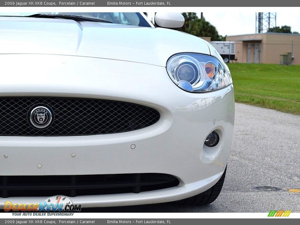 2009 Jaguar XK XK8 Coupe Porcelain / Caramel Photo #20