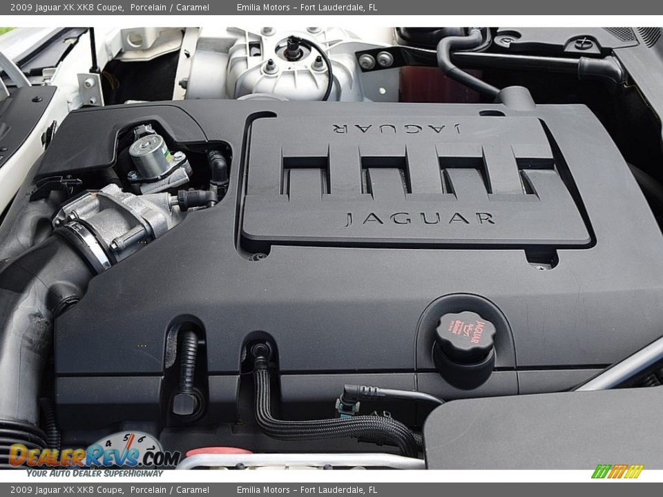 2009 Jaguar XK XK8 Coupe Porcelain / Caramel Photo #60