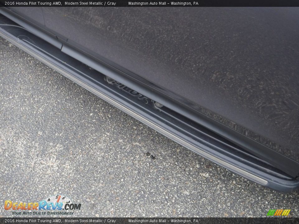 2016 Honda Pilot Touring AWD Modern Steel Metallic / Gray Photo #4
