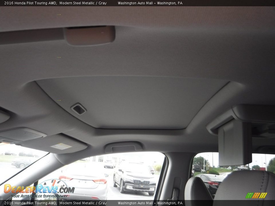 2016 Honda Pilot Touring AWD Modern Steel Metallic / Gray Photo #15