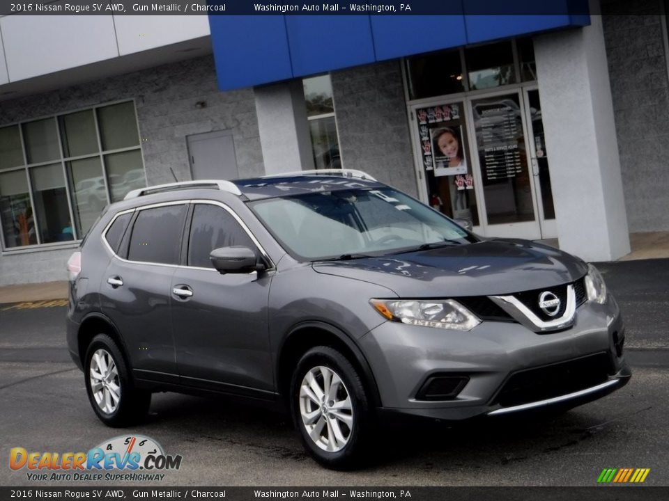 2016 Nissan Rogue SV AWD Gun Metallic / Charcoal Photo #1