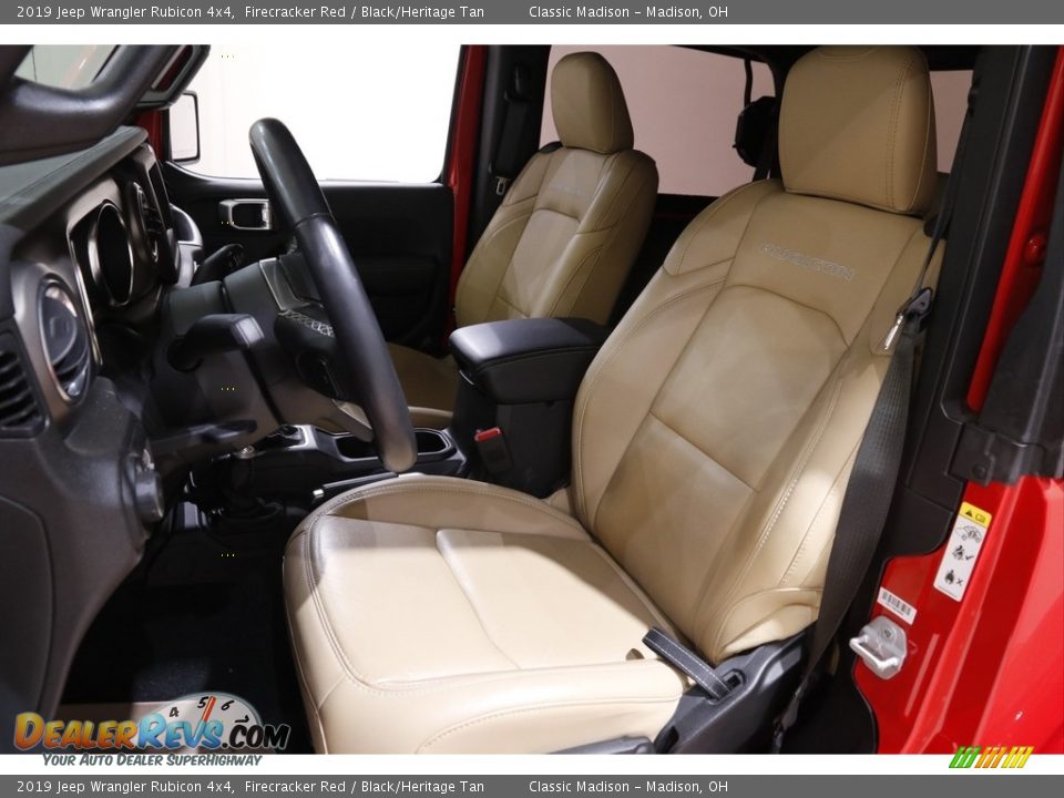 Front Seat of 2019 Jeep Wrangler Rubicon 4x4 Photo #5