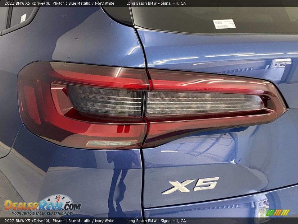 2022 BMW X5 xDrive40i Phytonic Blue Metallic / Ivory White Photo #6