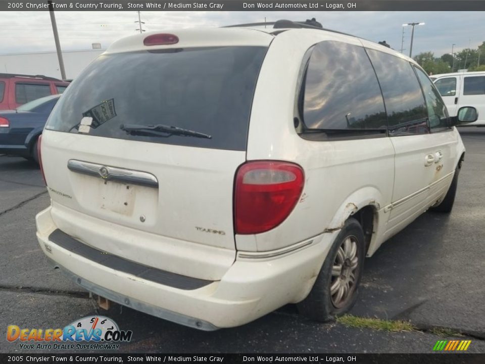 2005 Chrysler Town & Country Touring Stone White / Medium Slate Gray Photo #7