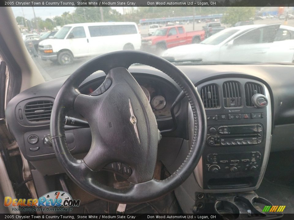 2005 Chrysler Town & Country Touring Stone White / Medium Slate Gray Photo #10