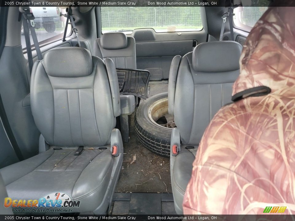 2005 Chrysler Town & Country Touring Stone White / Medium Slate Gray Photo #11