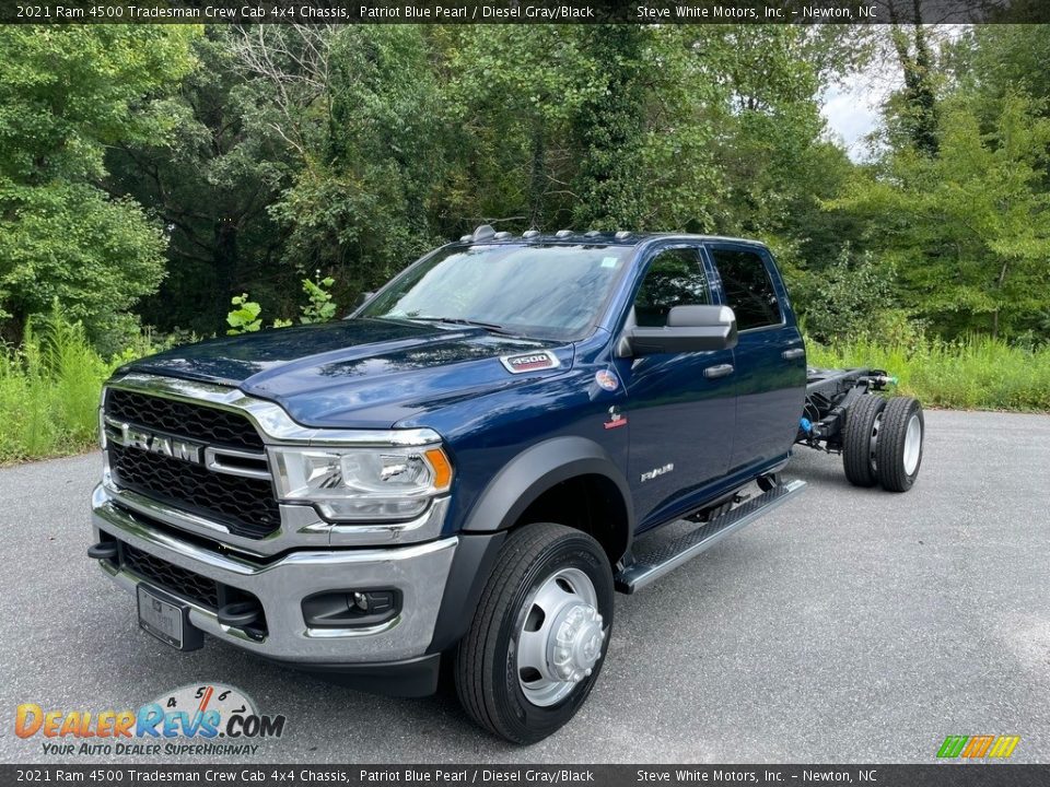 2021 Ram 4500 Tradesman Crew Cab 4x4 Chassis Patriot Blue Pearl / Diesel Gray/Black Photo #2