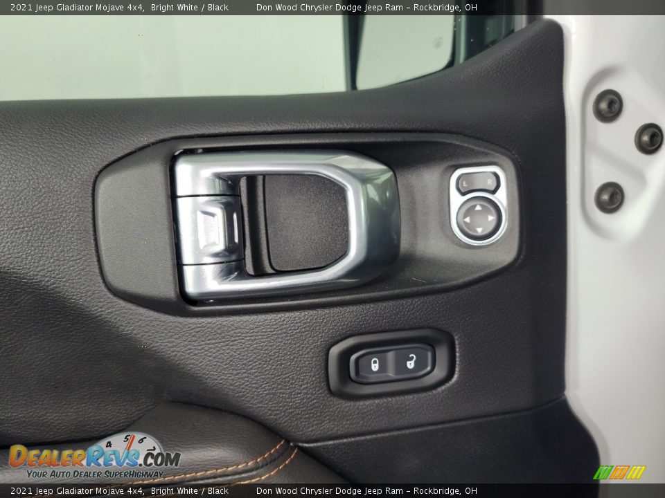 2021 Jeep Gladiator Mojave 4x4 Bright White / Black Photo #17