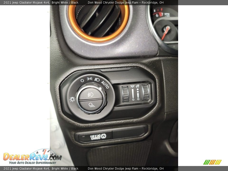 2021 Jeep Gladiator Mojave 4x4 Bright White / Black Photo #21