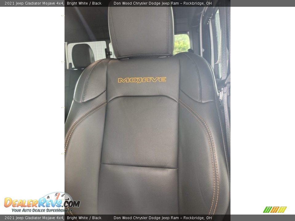 2021 Jeep Gladiator Mojave 4x4 Bright White / Black Photo #26