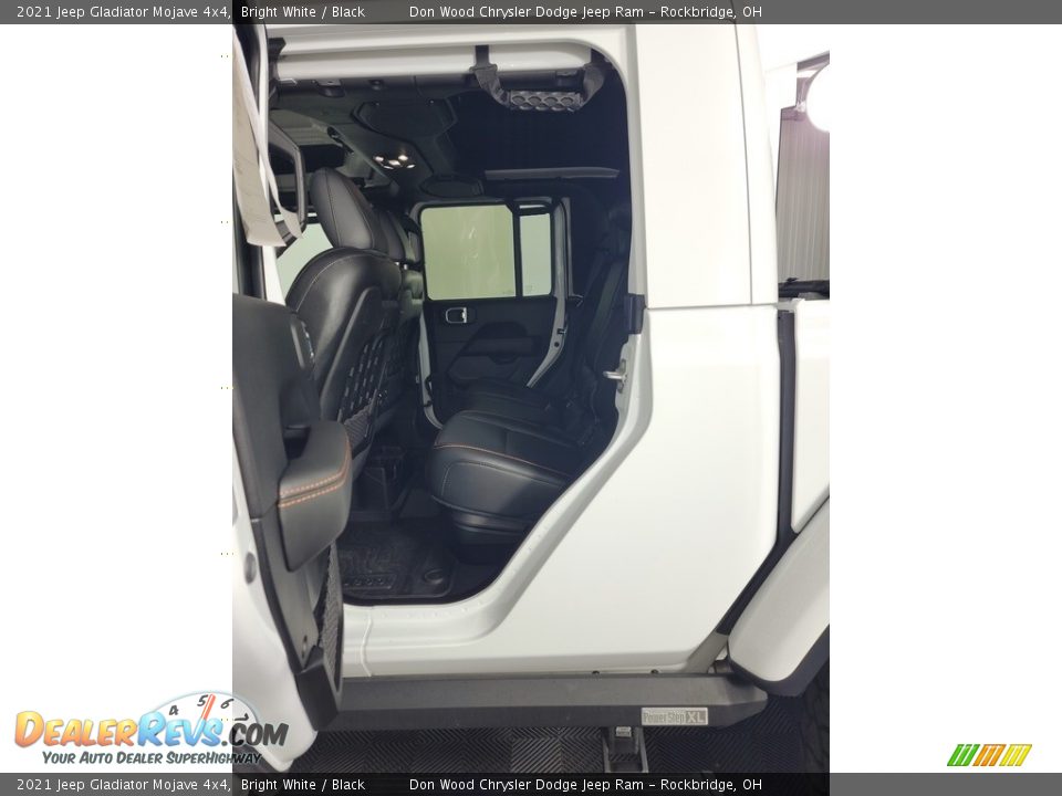 2021 Jeep Gladiator Mojave 4x4 Bright White / Black Photo #29