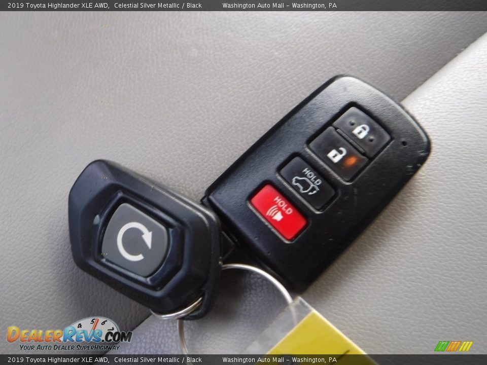 2019 Toyota Highlander XLE AWD Celestial Silver Metallic / Black Photo #31