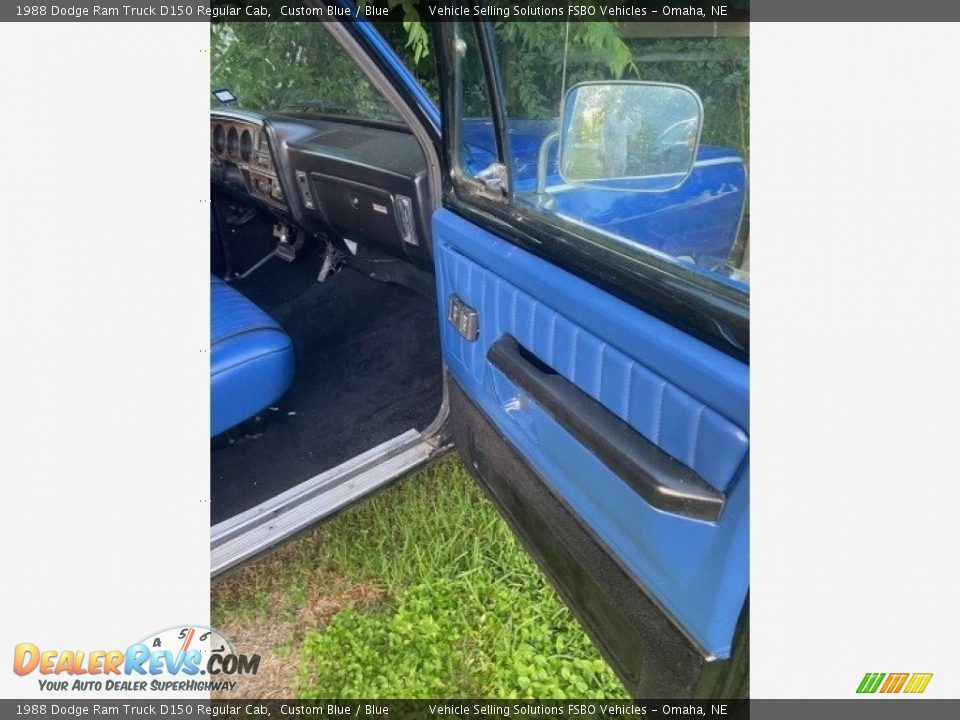 1988 Dodge Ram Truck D150 Regular Cab Custom Blue / Blue Photo #8