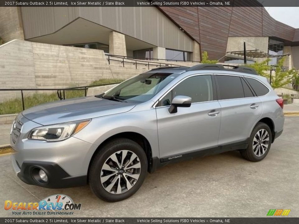 2017 Subaru Outback 2.5i Limited Ice Silver Metallic / Slate Black Photo #1