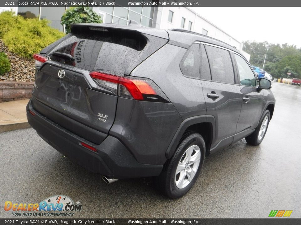 2021 Toyota RAV4 XLE AWD Magnetic Gray Metallic / Black Photo #17