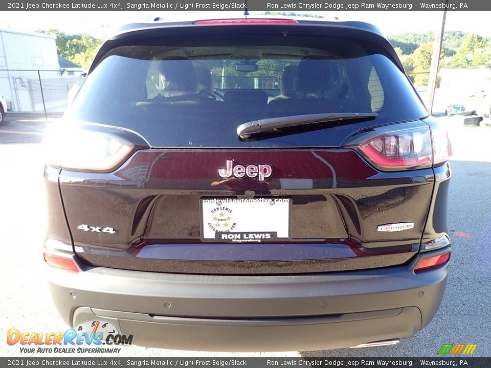 2021 Jeep Cherokee Latitude Lux 4x4 Sangria Metallic / Light Frost Beige/Black Photo #4