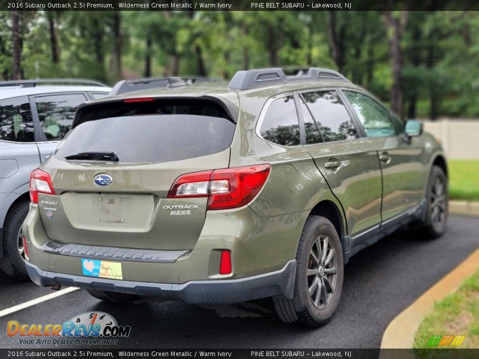 2016 Subaru Outback 2.5i Premium Wilderness Green Metallic / Warm Ivory Photo #3