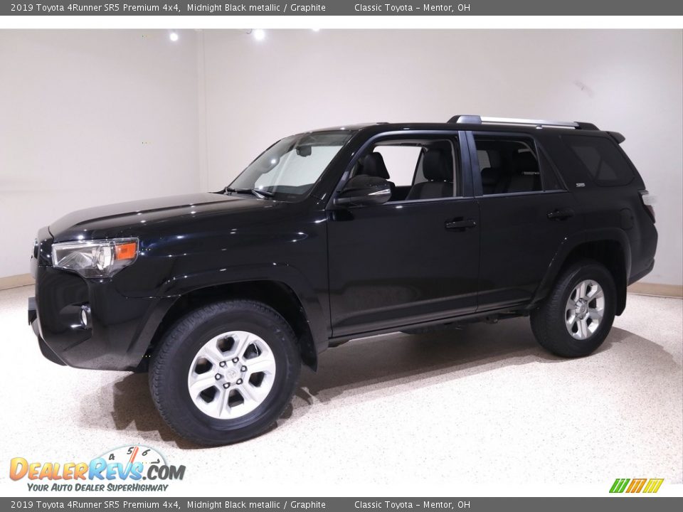 2019 Toyota 4Runner SR5 Premium 4x4 Midnight Black metallic / Graphite Photo #3