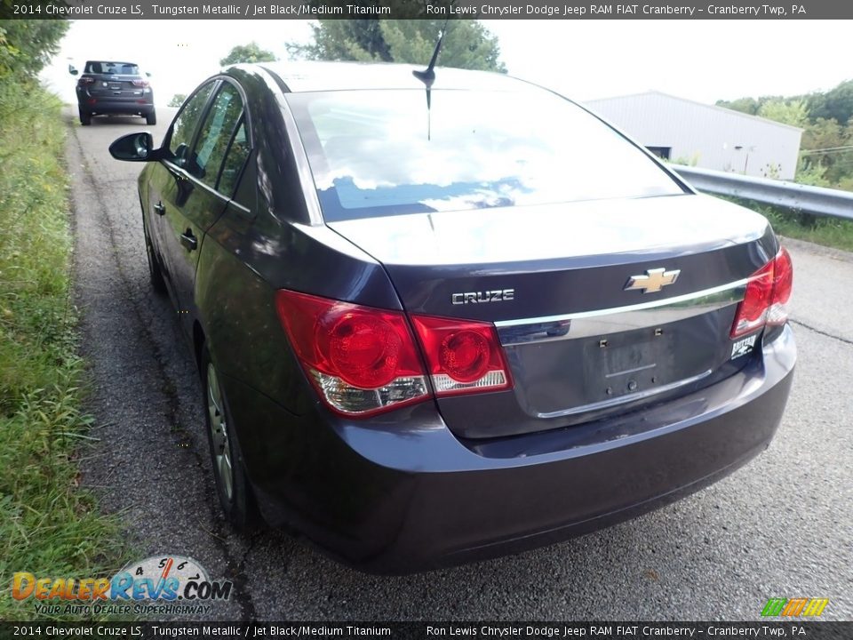 2014 Chevrolet Cruze LS Tungsten Metallic / Jet Black/Medium Titanium Photo #4