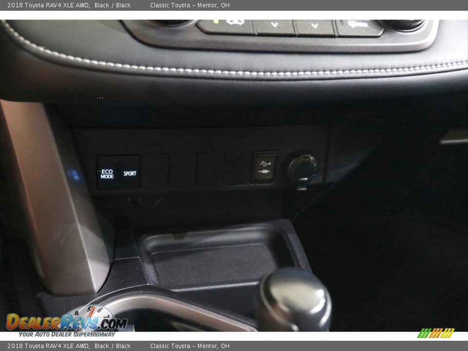 2018 Toyota RAV4 XLE AWD Black / Black Photo #12