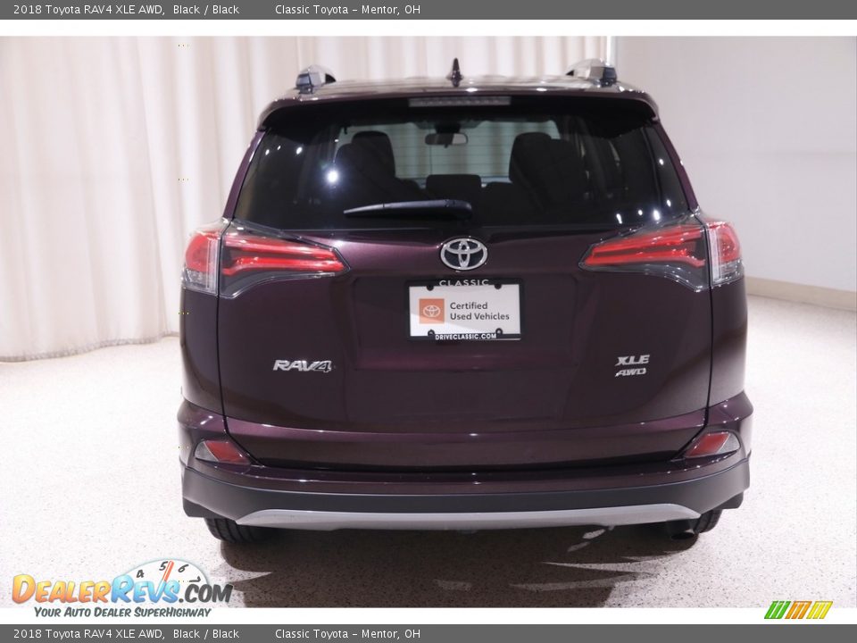 2018 Toyota RAV4 XLE AWD Black / Black Photo #17