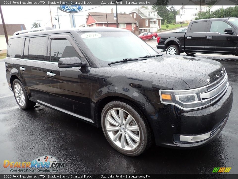 Front 3/4 View of 2016 Ford Flex Limited AWD Photo #8