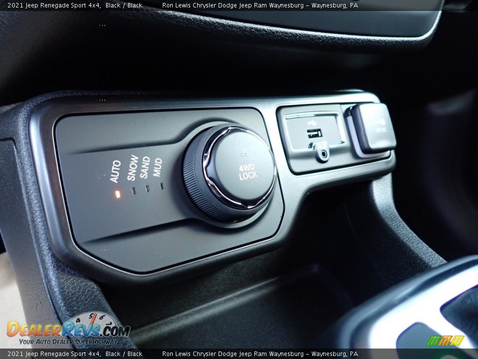 Controls of 2021 Jeep Renegade Sport 4x4 Photo #17