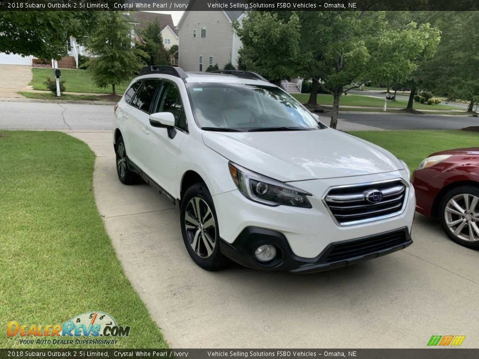 2018 Subaru Outback 2.5i Limited Crystal White Pearl / Ivory Photo #2