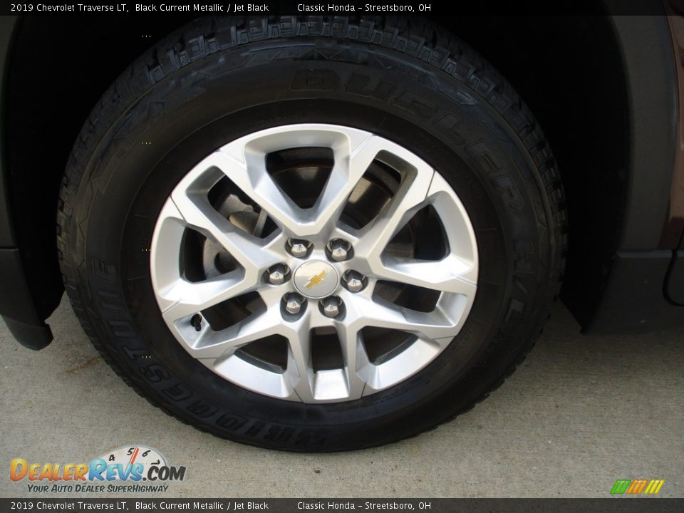2019 Chevrolet Traverse LT Wheel Photo #12