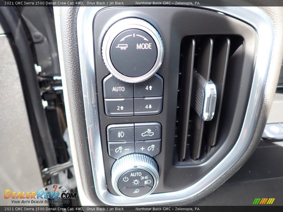 Controls of 2021 GMC Sierra 1500 Denali Crew Cab 4WD Photo #20