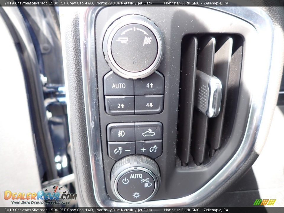 2019 Chevrolet Silverado 1500 RST Crew Cab 4WD Northsky Blue Metallic / Jet Black Photo #21