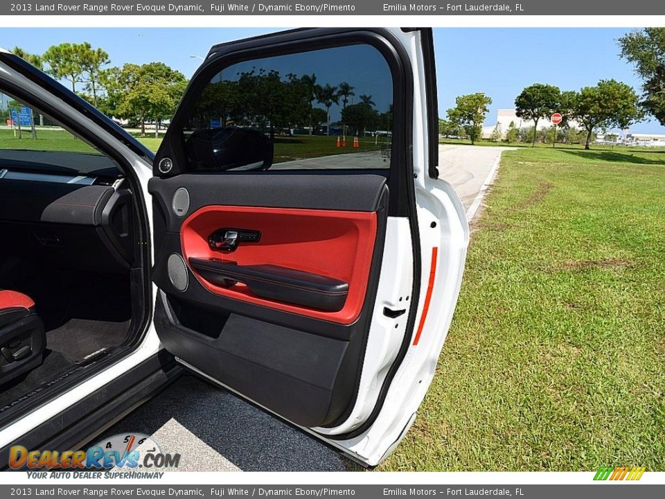 Door Panel of 2013 Land Rover Range Rover Evoque Dynamic Photo #26