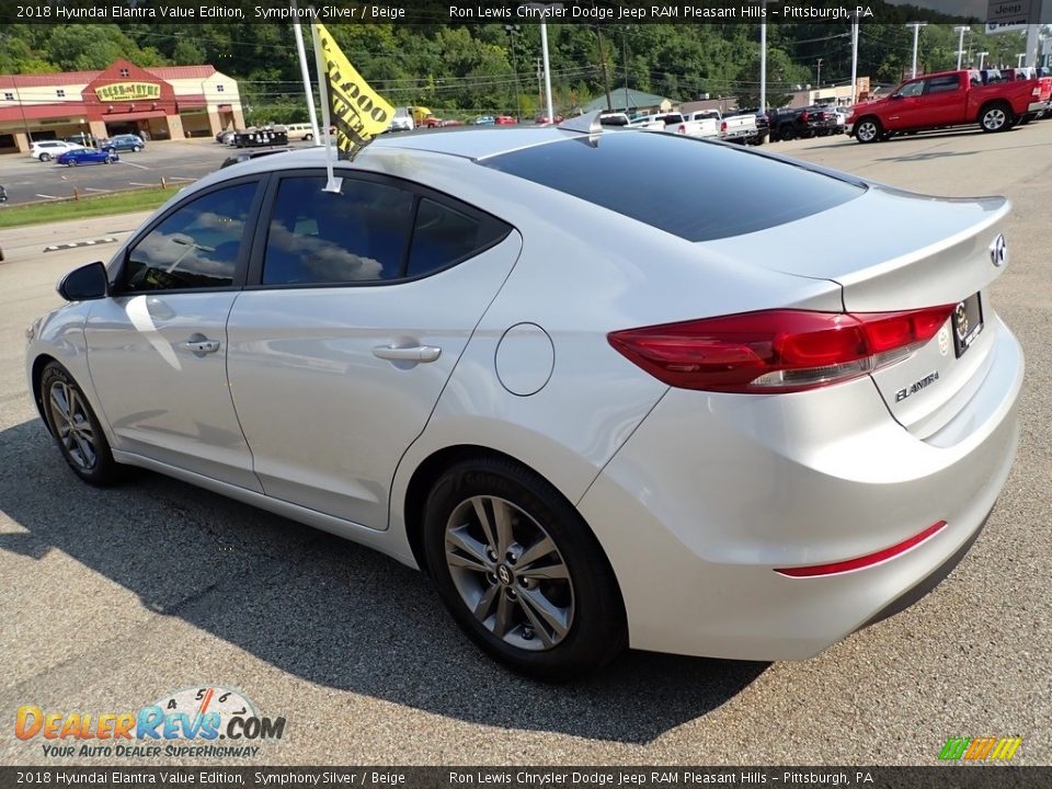 2018 Hyundai Elantra Value Edition Symphony Silver / Beige Photo #3