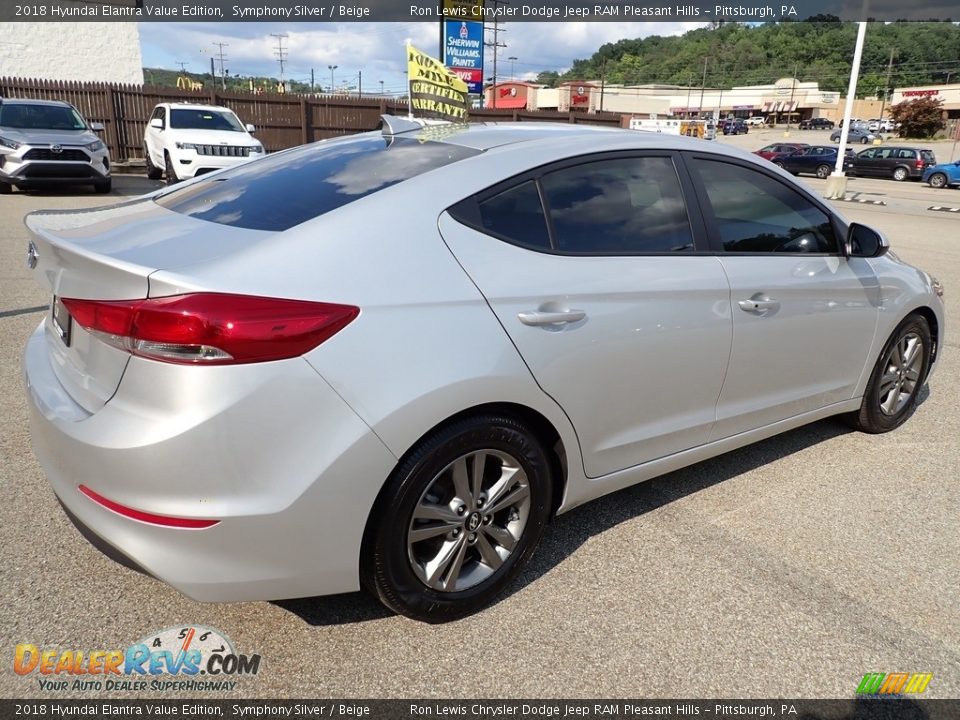 2018 Hyundai Elantra Value Edition Symphony Silver / Beige Photo #5