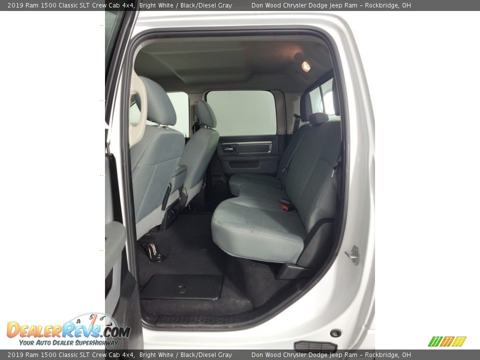 2019 Ram 1500 Classic SLT Crew Cab 4x4 Bright White / Black/Diesel Gray Photo #26