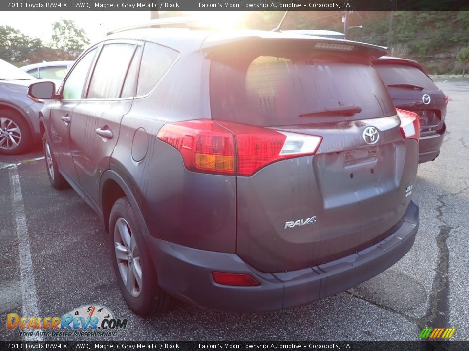 2013 Toyota RAV4 XLE AWD Magnetic Gray Metallic / Black Photo #2