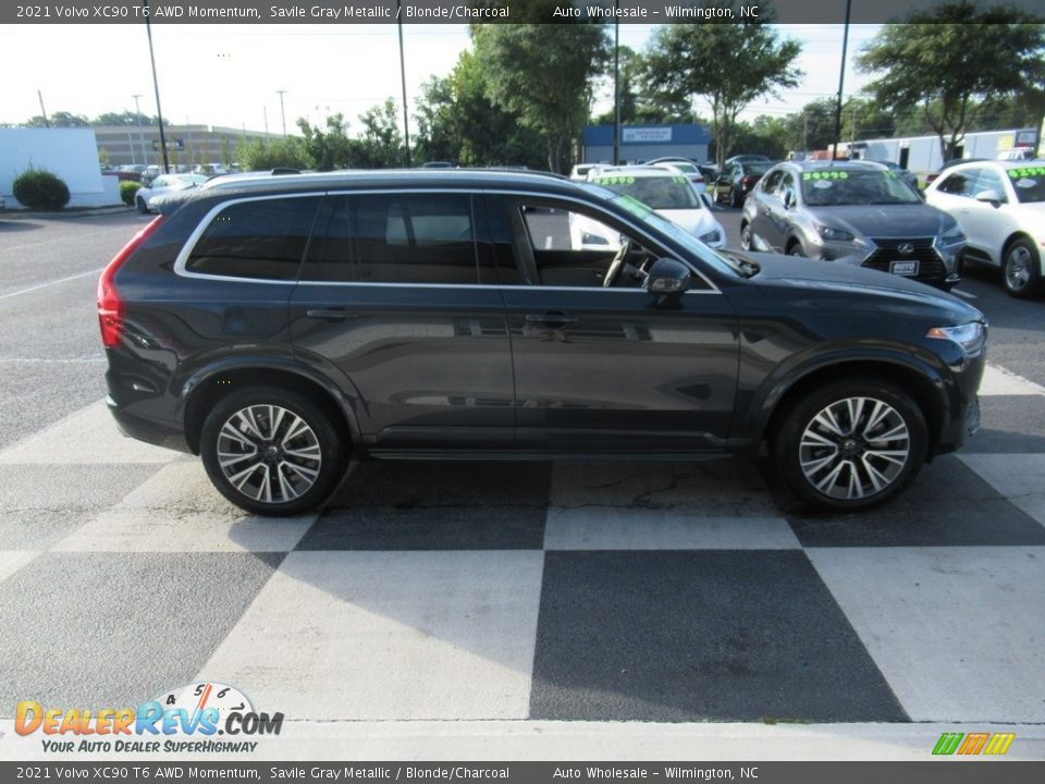 2021 Volvo XC90 T6 AWD Momentum Savile Gray Metallic / Blonde/Charcoal Photo #3