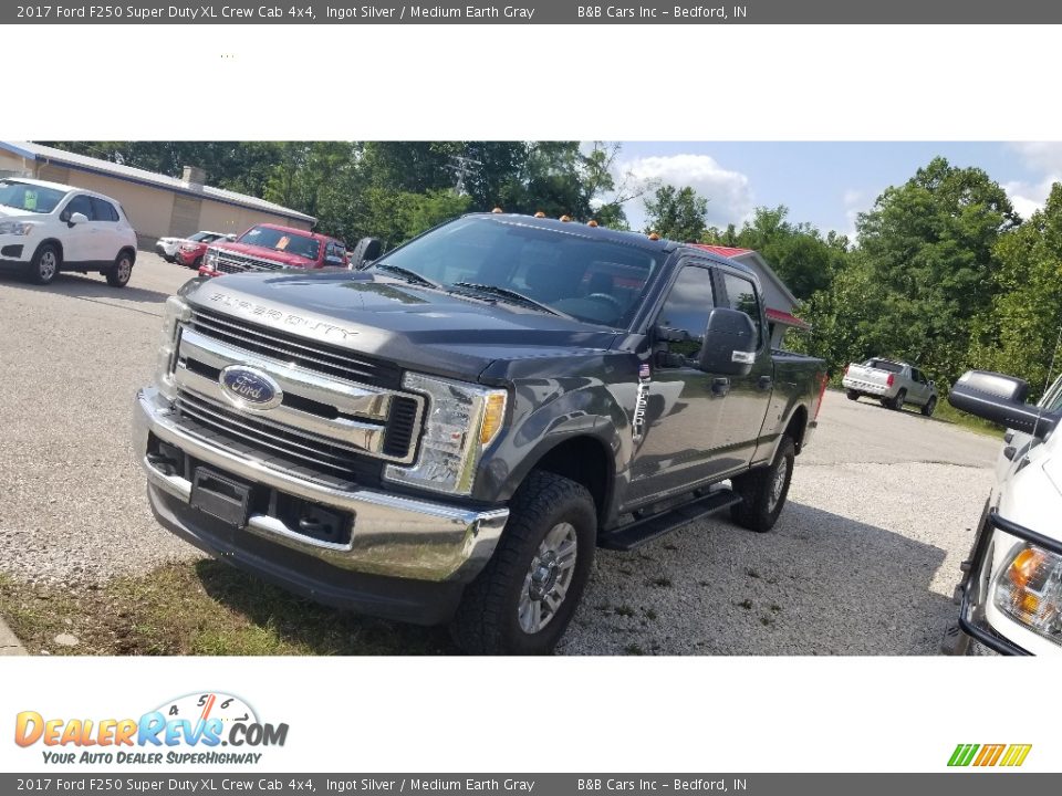 2017 Ford F250 Super Duty XL Crew Cab 4x4 Ingot Silver / Medium Earth Gray Photo #19