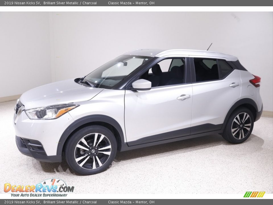 2019 Nissan Kicks SV Brilliant Silver Metallic / Charcoal Photo #3