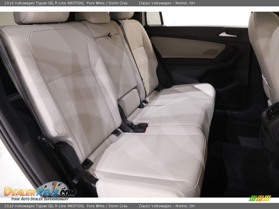 2019 Volkswagen Tiguan SEL R-Line 4MOTION Pure White / Storm Gray Photo #16