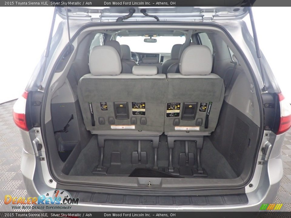 2015 Toyota Sienna XLE Silver Sky Metallic / Ash Photo #14
