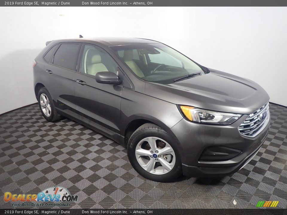 2019 Ford Edge SE Magnetic / Dune Photo #3