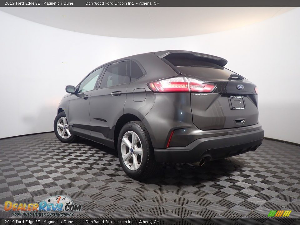 2019 Ford Edge SE Magnetic / Dune Photo #11