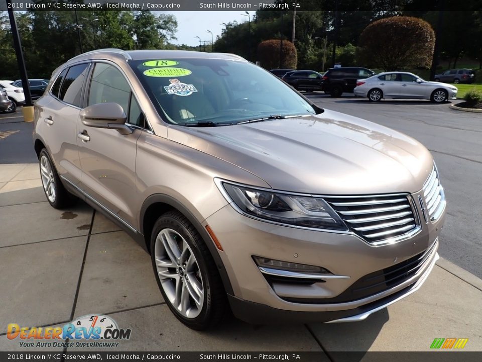 Front 3/4 View of 2018 Lincoln MKC Reserve AWD Photo #8