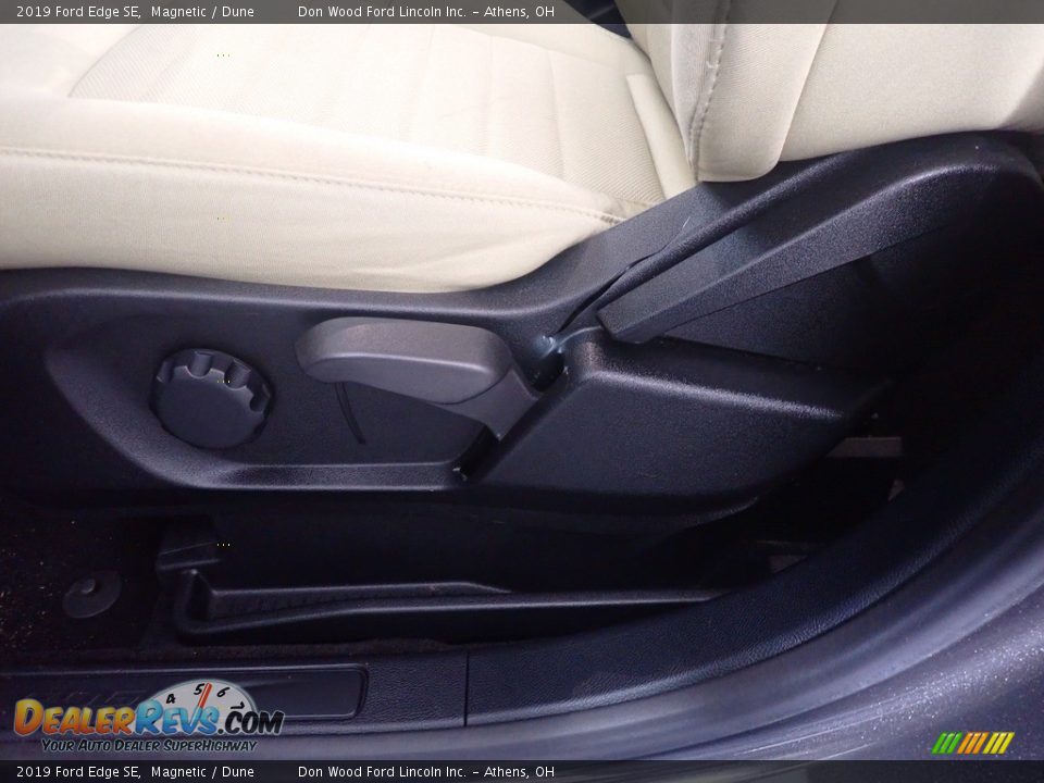 2019 Ford Edge SE Magnetic / Dune Photo #23